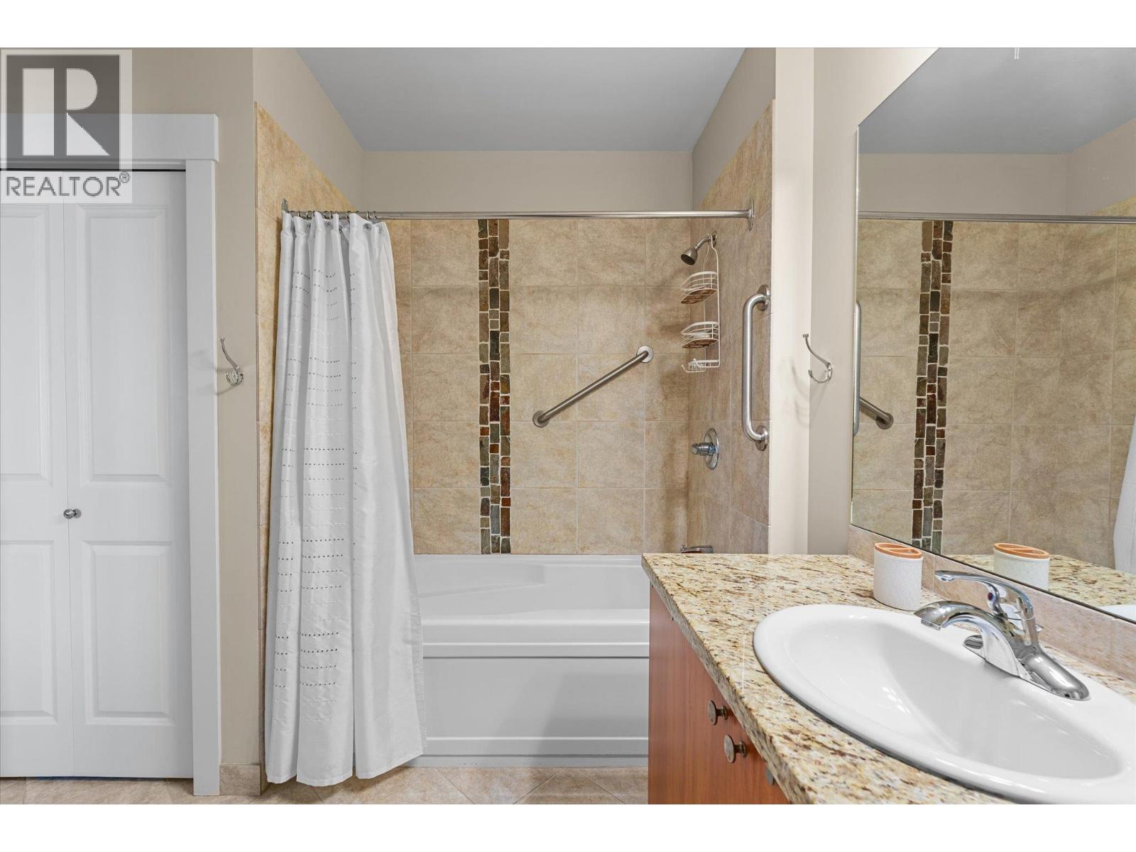 #421 4205 Gellatly Road - 20