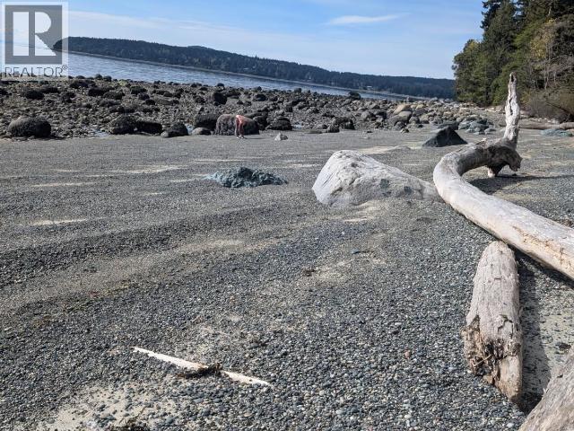 5698 GILLIES BAY ROAD - 21