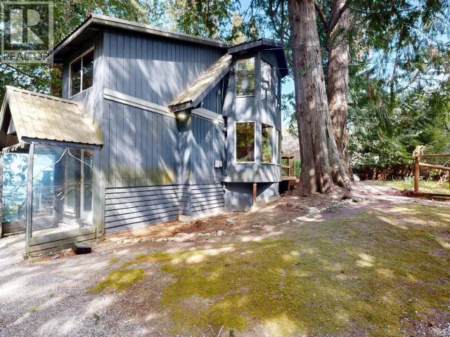 5698 GILLIES BAY ROAD - 39