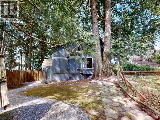 5698 GILLIES BAY ROAD - 48