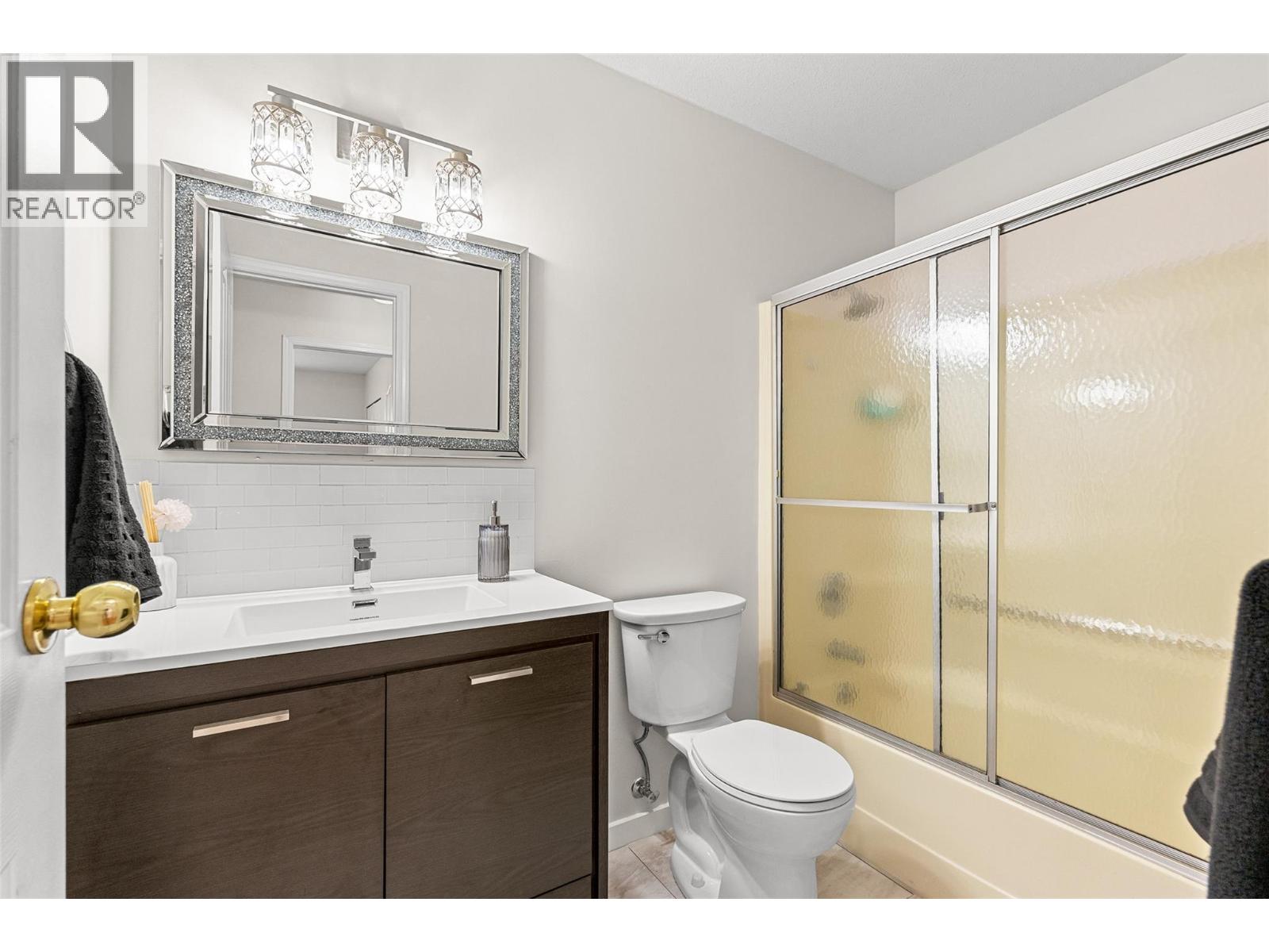 #141 3400 Wilson Street - 18