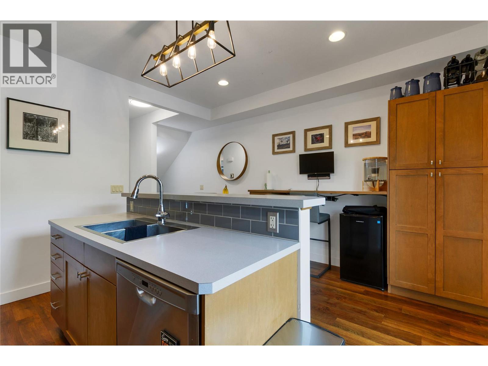 #1503 4900 Heritage Drive - 27