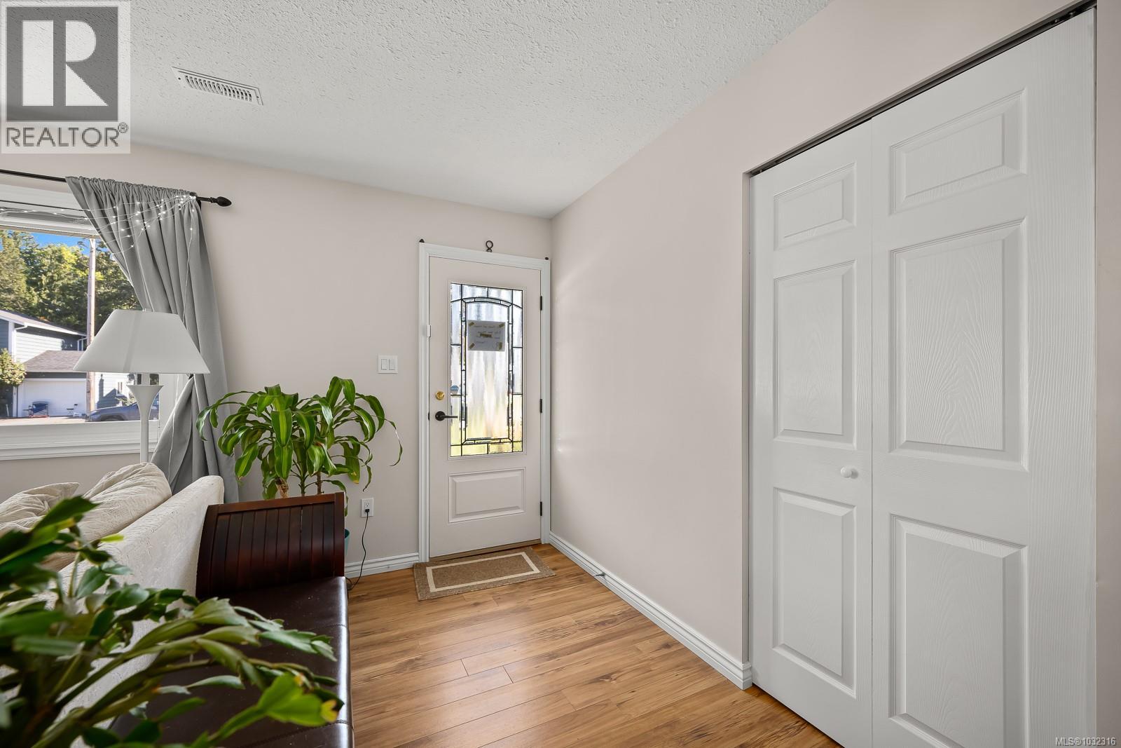 2188 Noel Ave, Comox