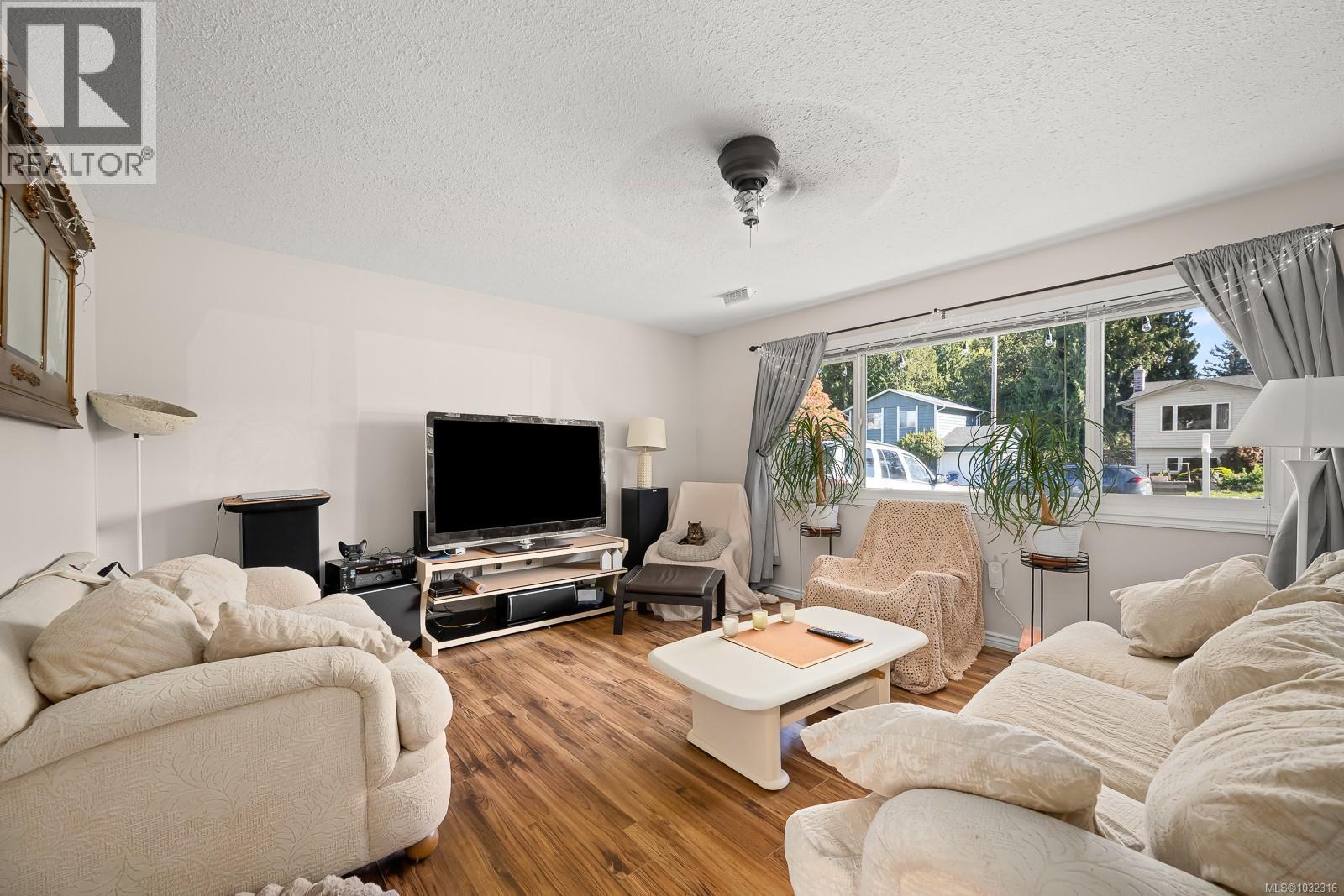 2188 Noel Ave, Comox