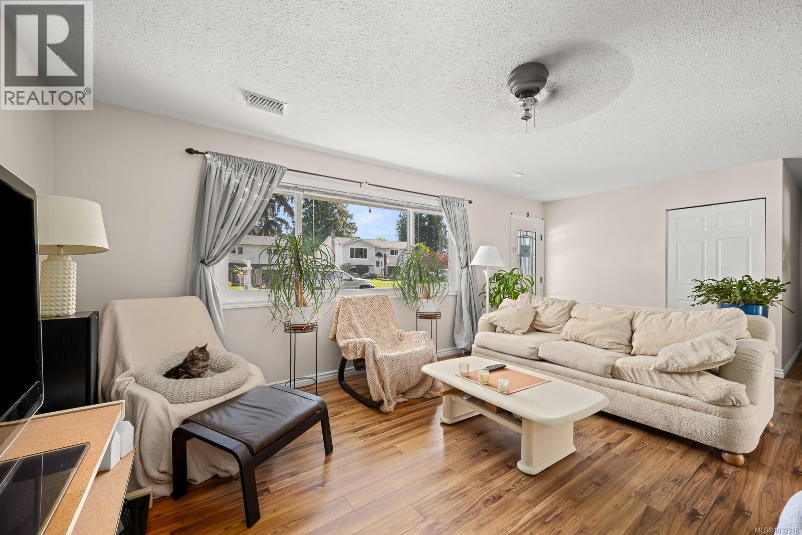 2188 Noel Ave, Comox