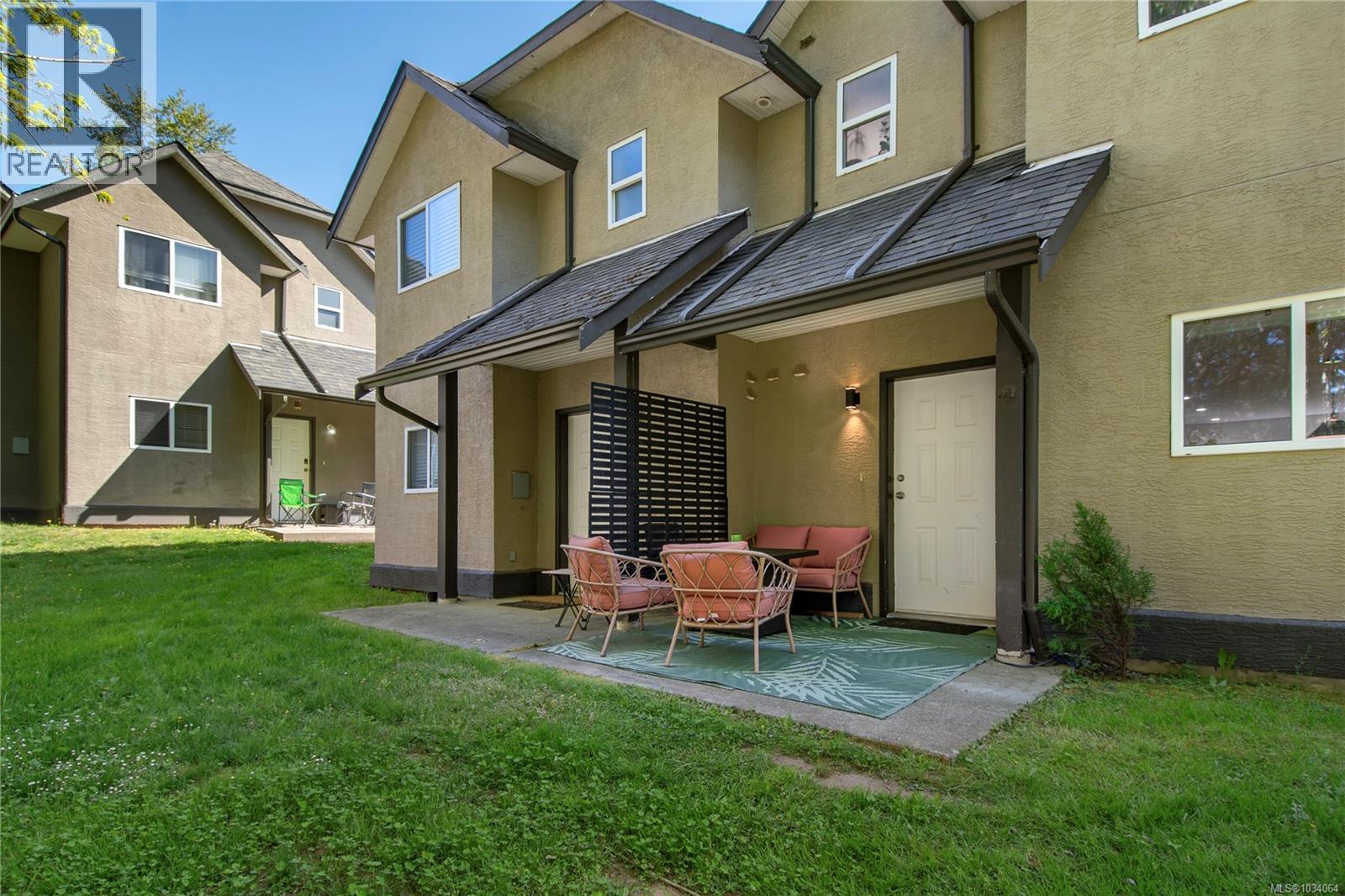 #7 555 Rockland Rd - 25