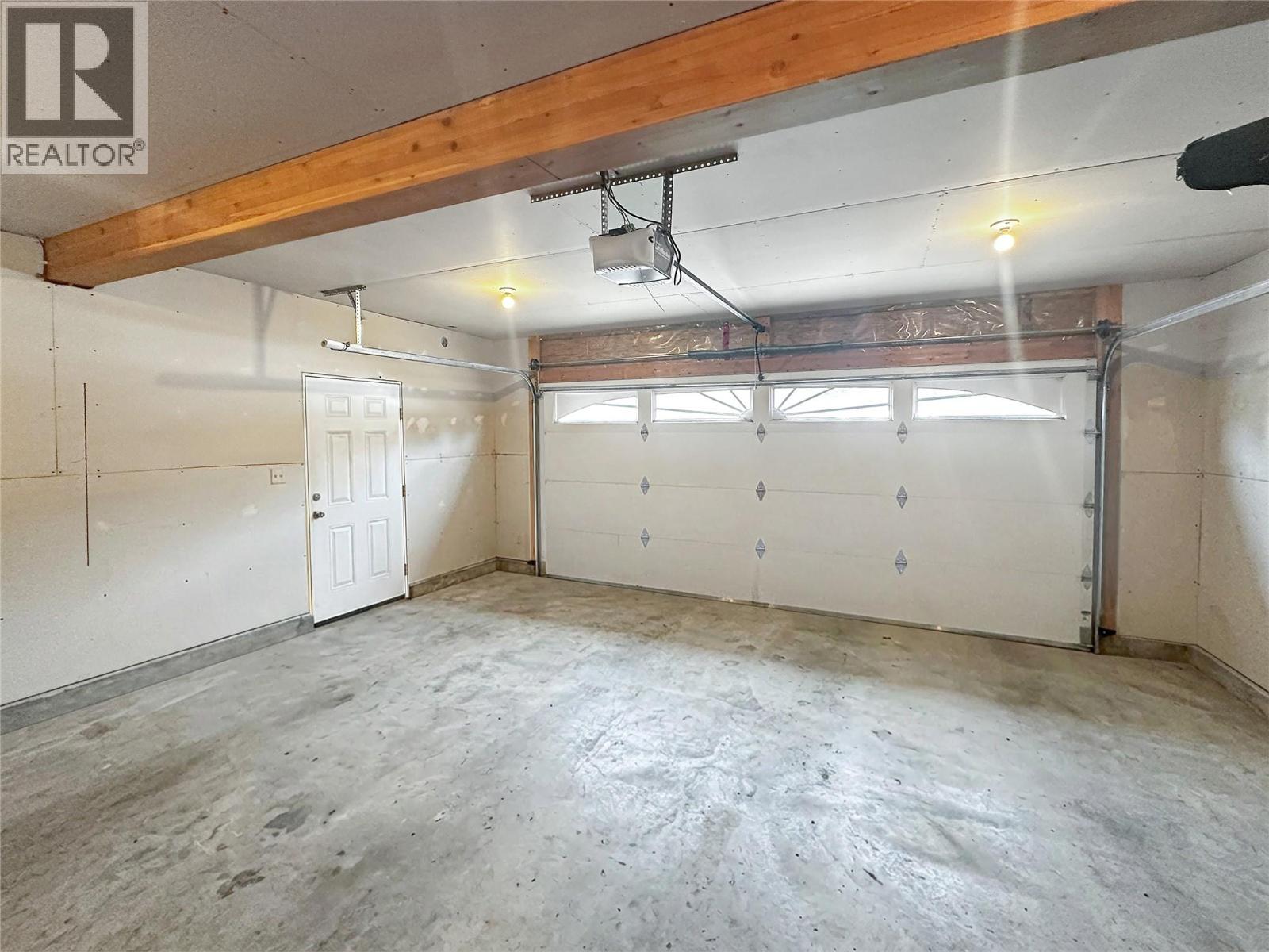 529 DAGUR Way, Princeton