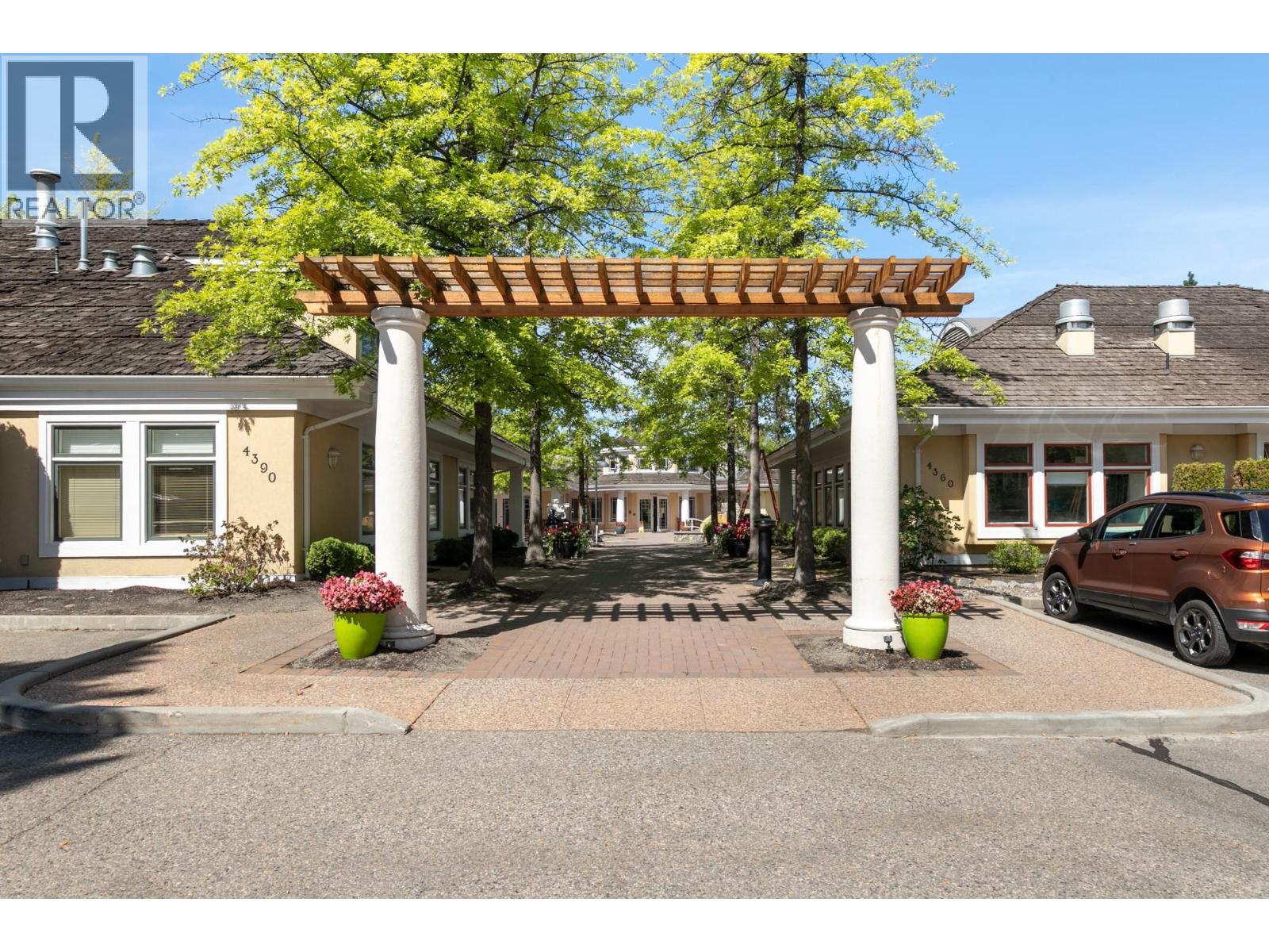 4149 Gallaghers Fairway South, Kelowna