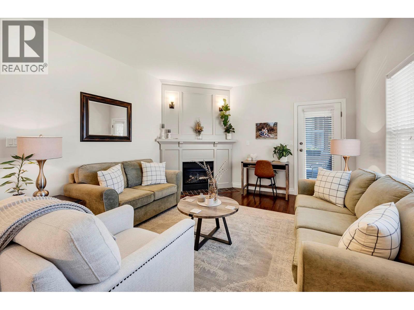 #33 1055 ABERDEEN Drive - 11