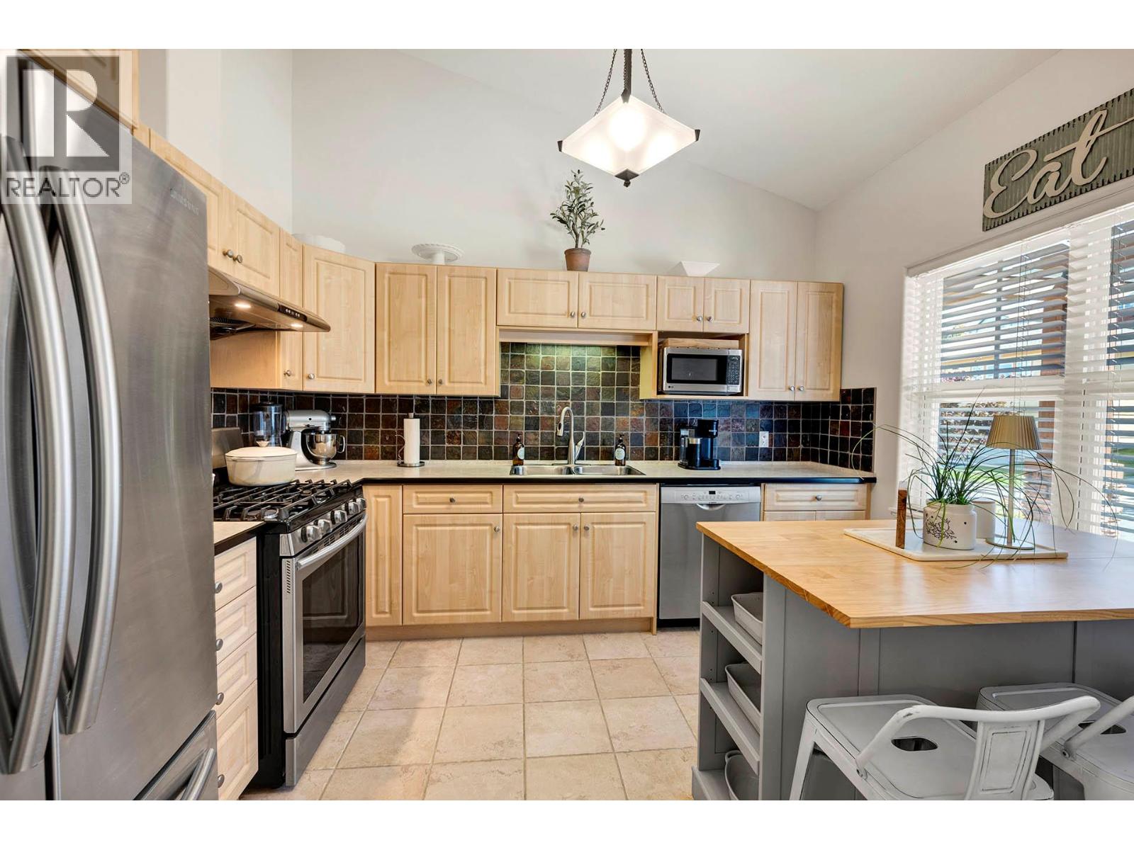 #33 1055 ABERDEEN Drive - 4