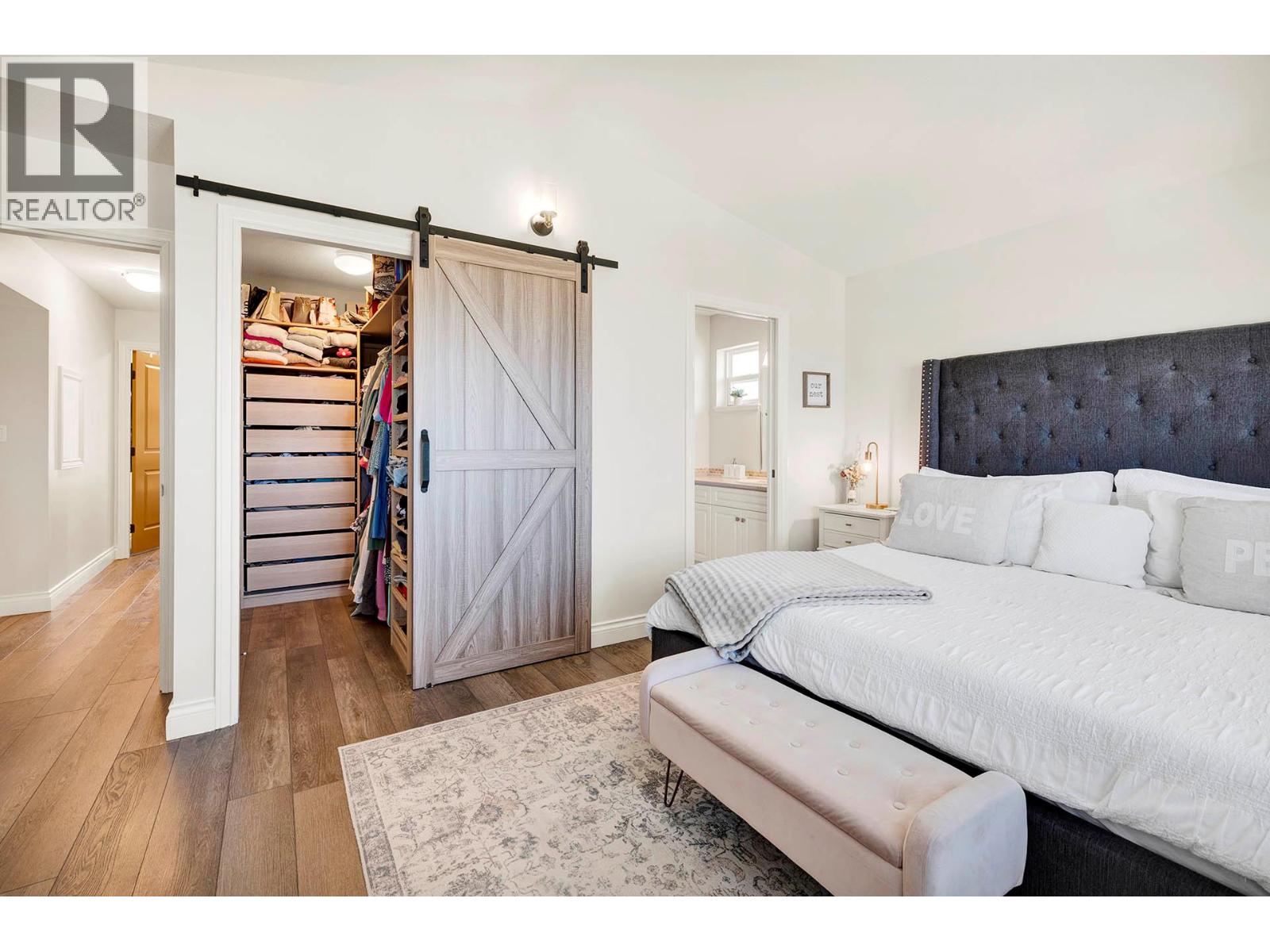 #33 1055 ABERDEEN Drive - 24