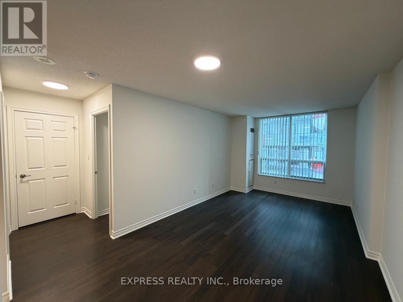 Listing photo of 901 - 168 SIMCOE STREET