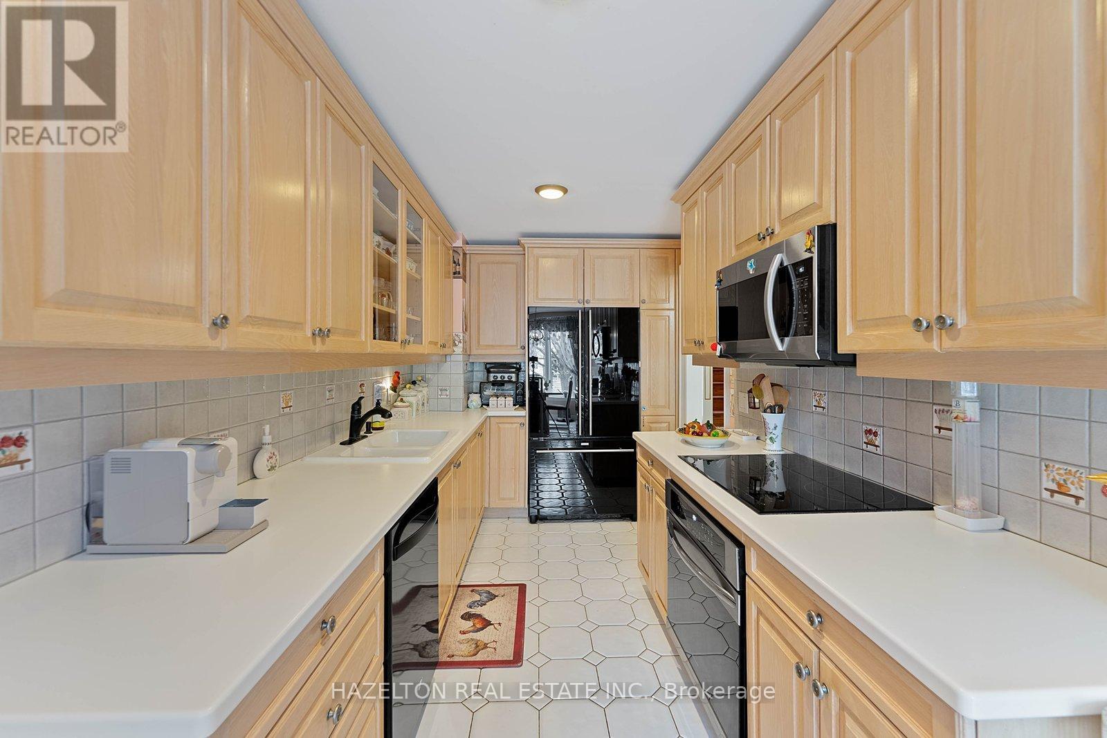 220 WALMER ROAD - 18