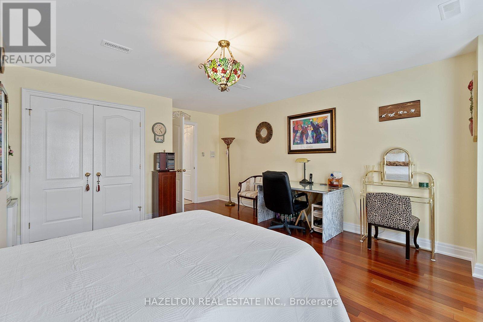 220 WALMER ROAD - 32