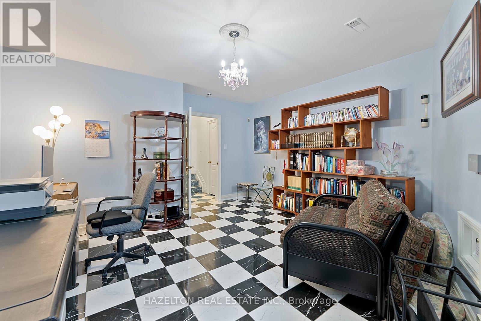 220 WALMER ROAD - 45