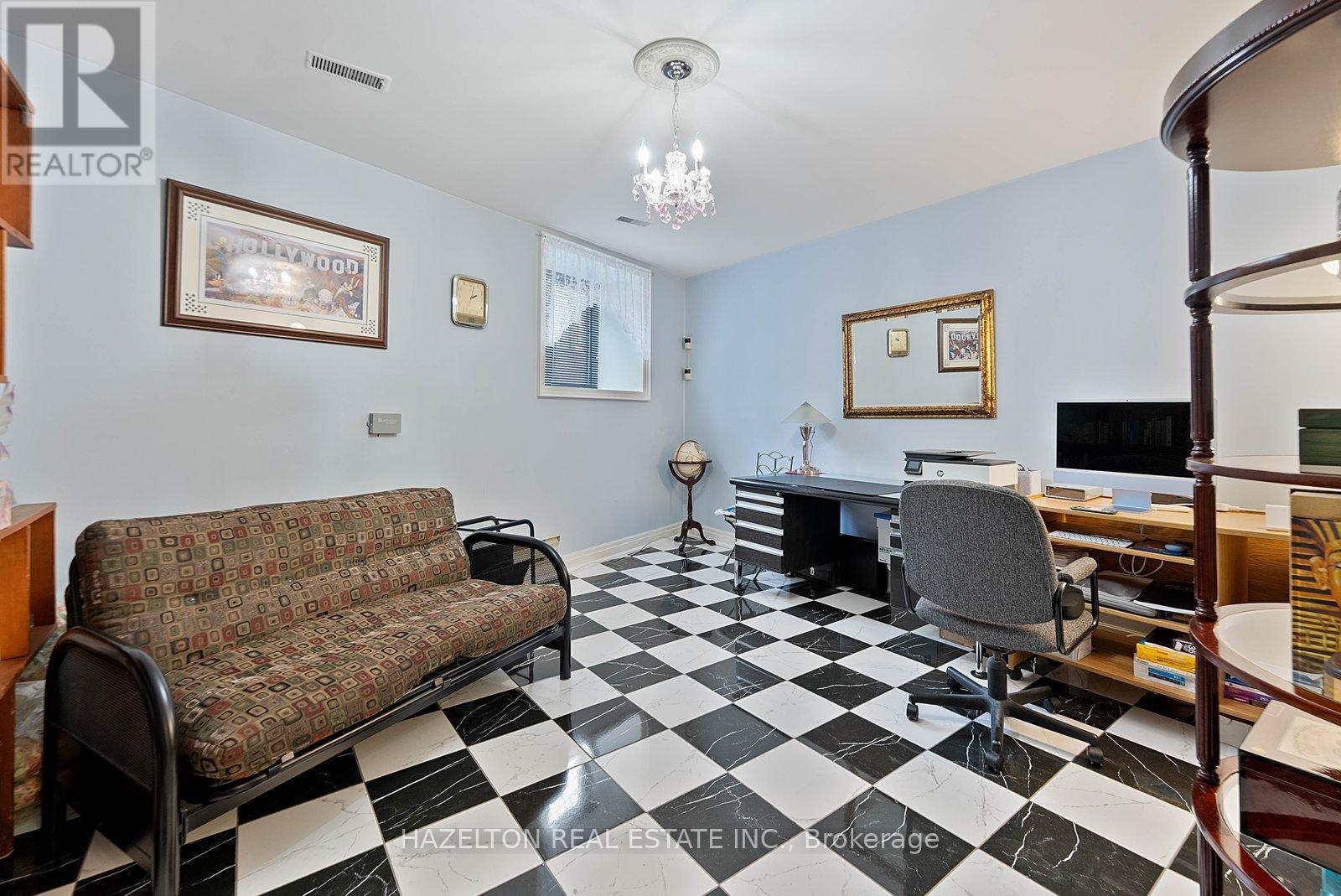 220 WALMER ROAD - 46