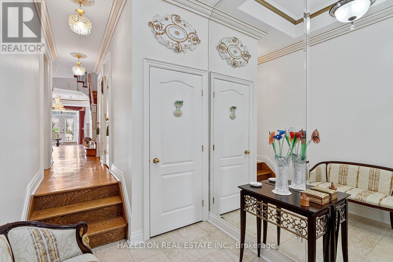 220 WALMER ROAD - 5