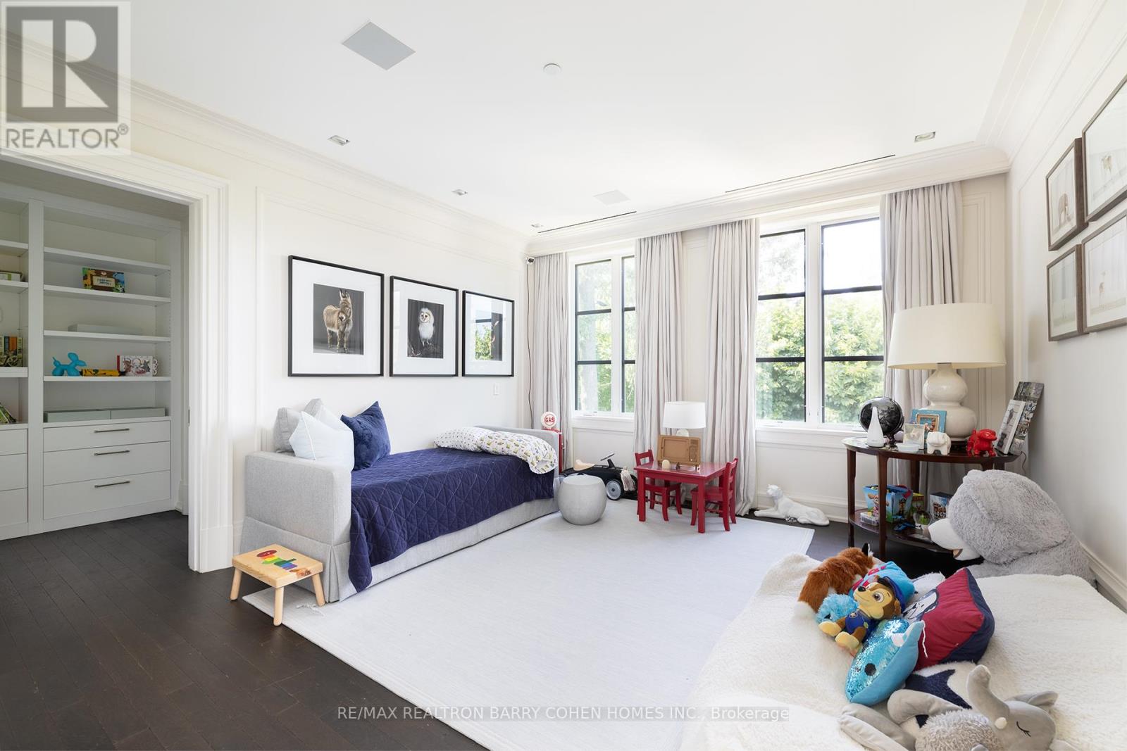 17 ARDWOLD GATE - 24