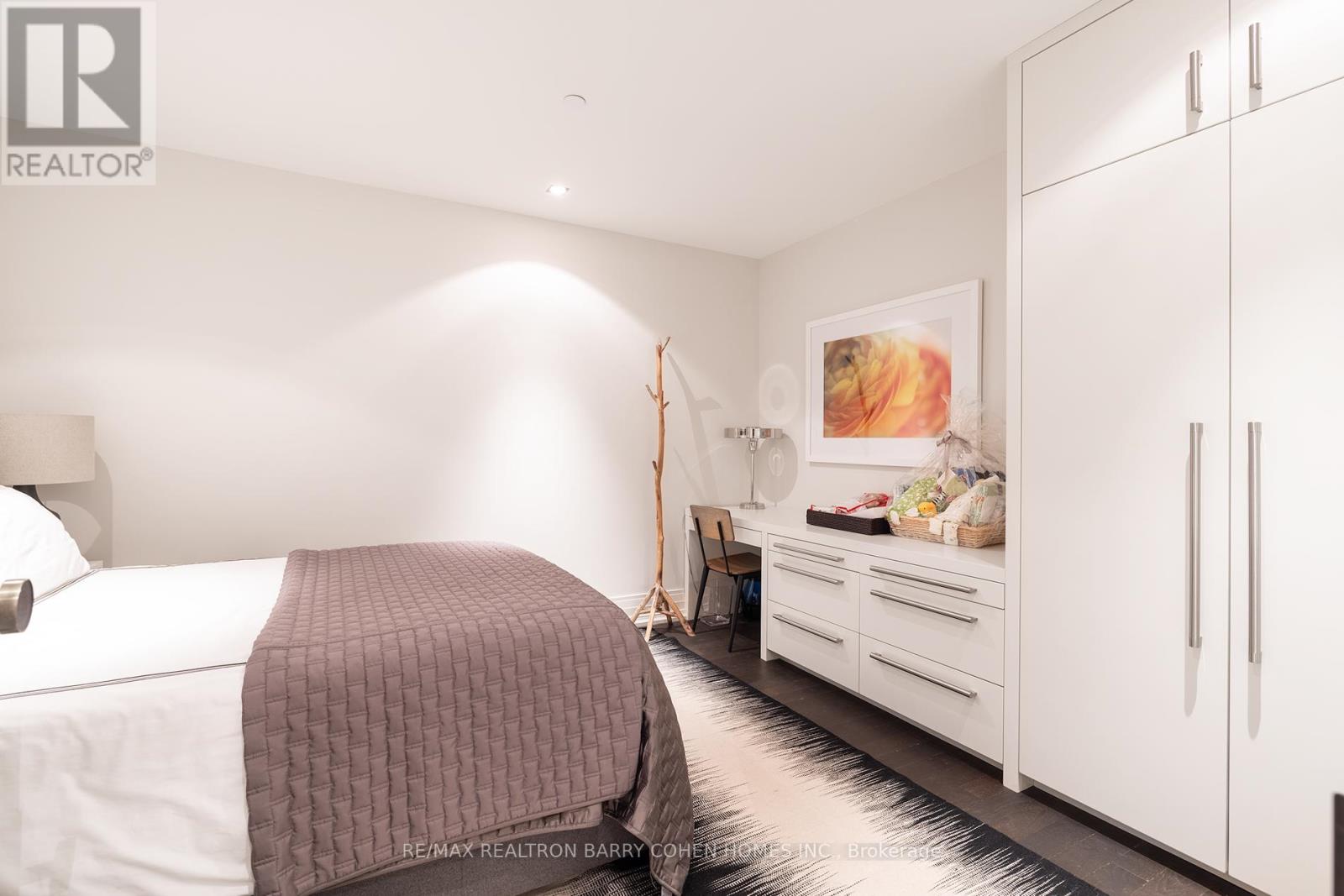 17 ARDWOLD GATE - 38