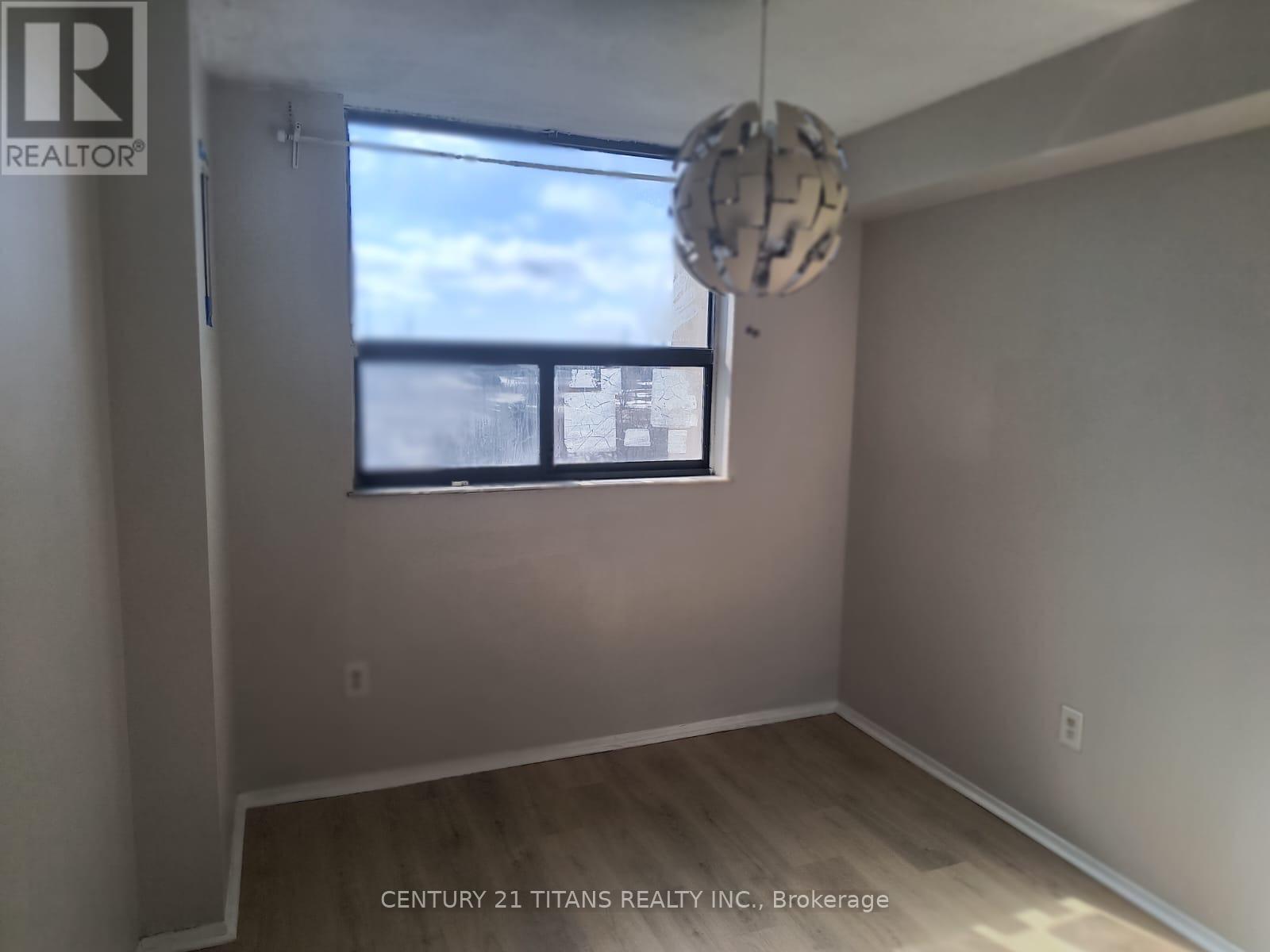 #907 301 PRUDENTIAL DRIVE - 8