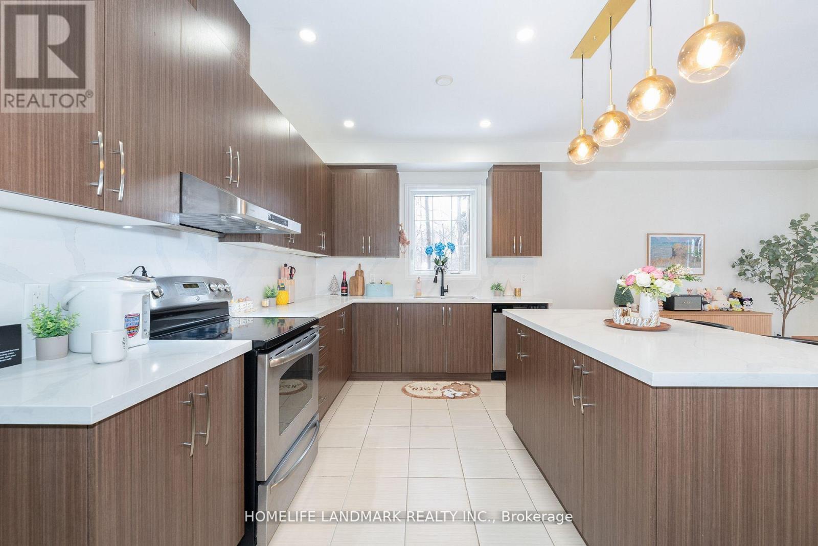 #51 8777 DUFFERIN STREET - 11