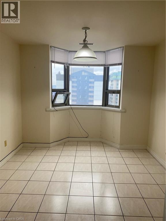#20B 67 CAROLINE Street S - 6