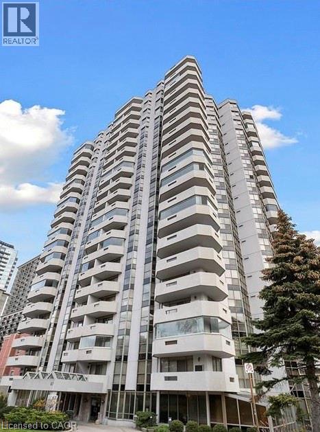 #20B 67 CAROLINE Street S - 1