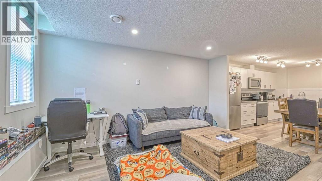 417 Cranbrook Square SE - 6