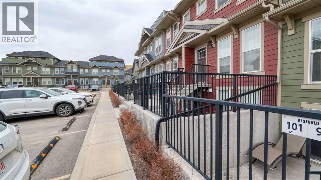 417 Cranbrook Square SE - 12