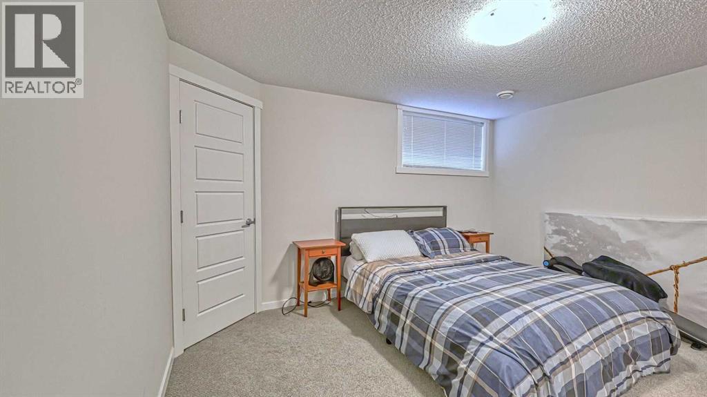 417 Cranbrook Square SE - 18