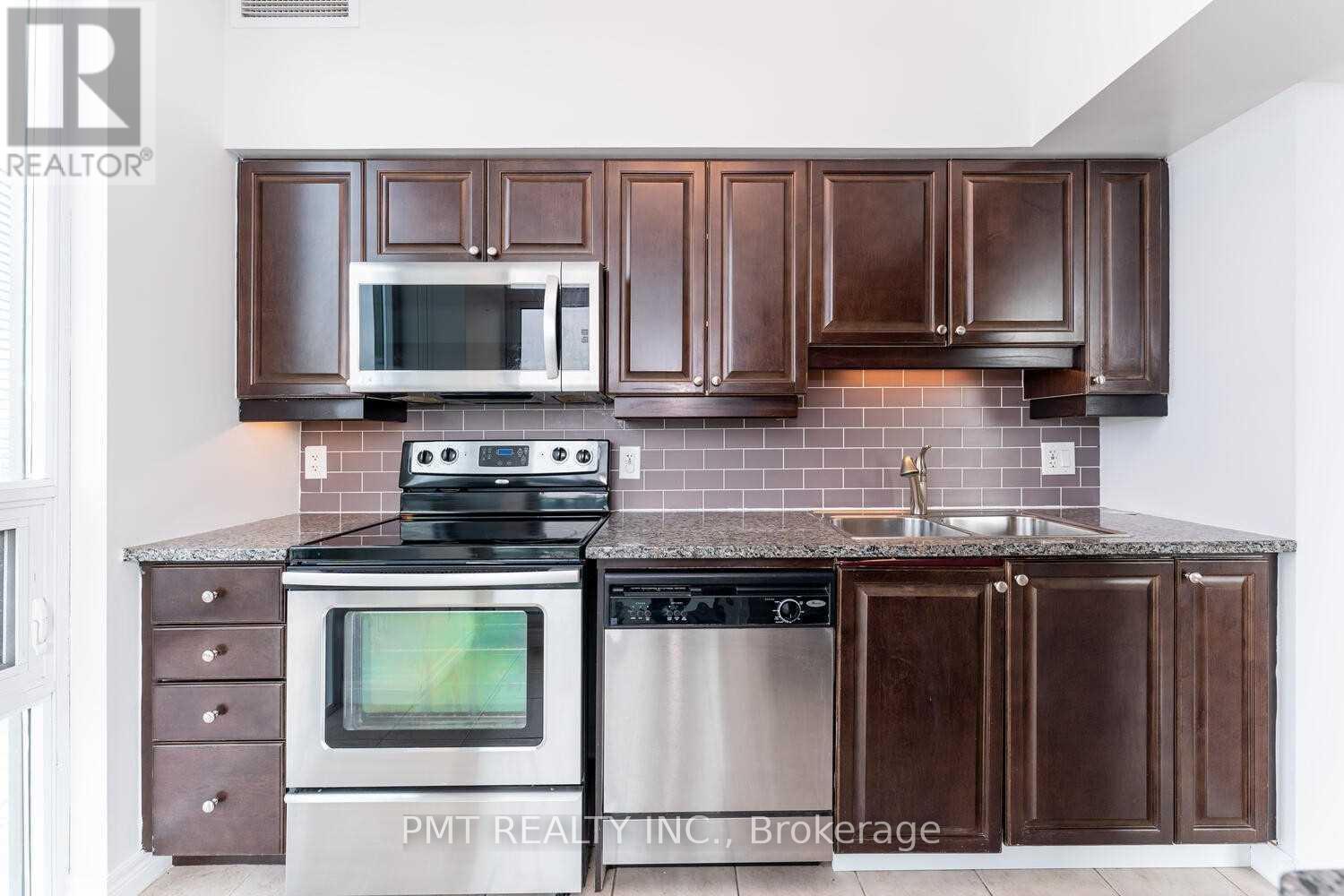 3708 - 208 ENFIELD PLACE, Mississauga (City Centre), Ontario, L5B0G8 — Photo 11