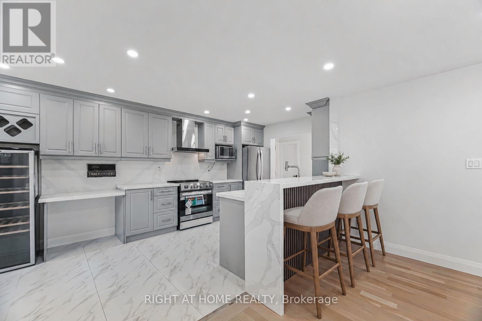 20 PEPPERWOOD PLACE - 21