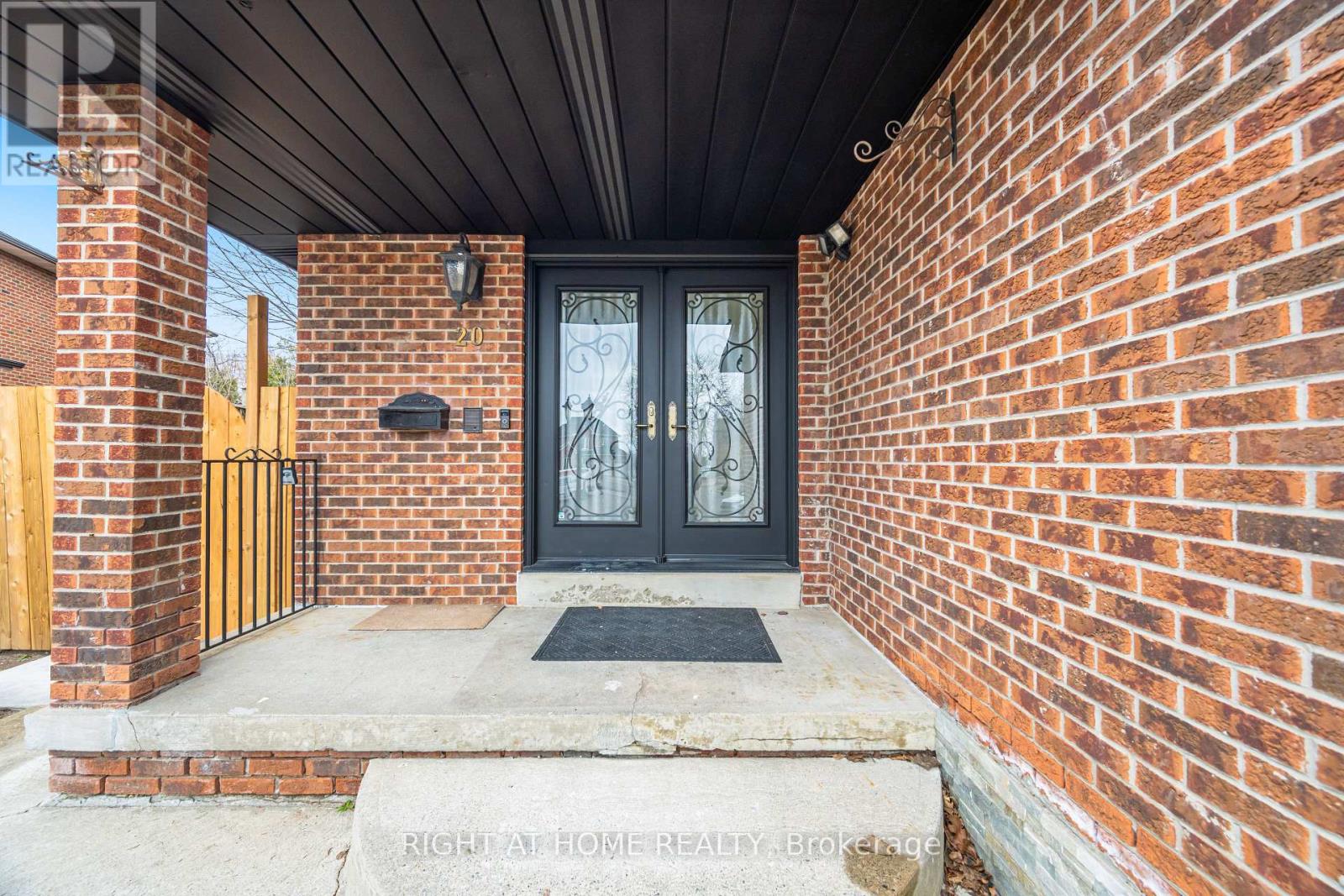 20 PEPPERWOOD PLACE - 6