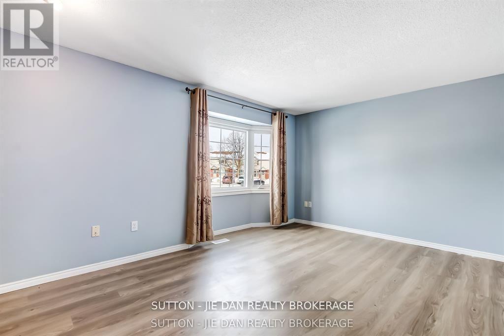 #63 70 CHAPMAN COURT - 14