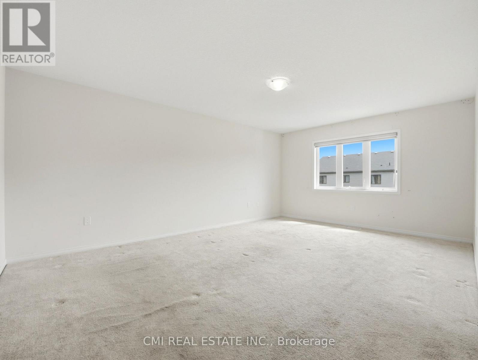 59 JULY AVENUE - 35