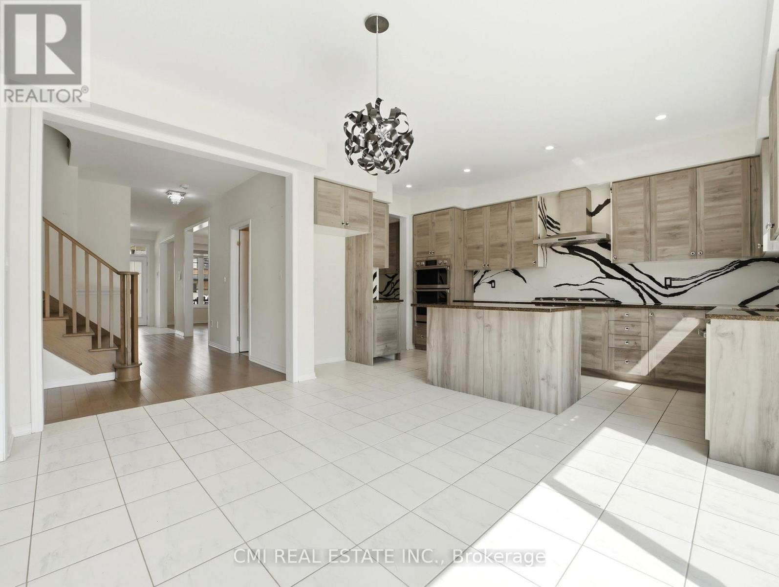 59 JULY AVENUE - 7
