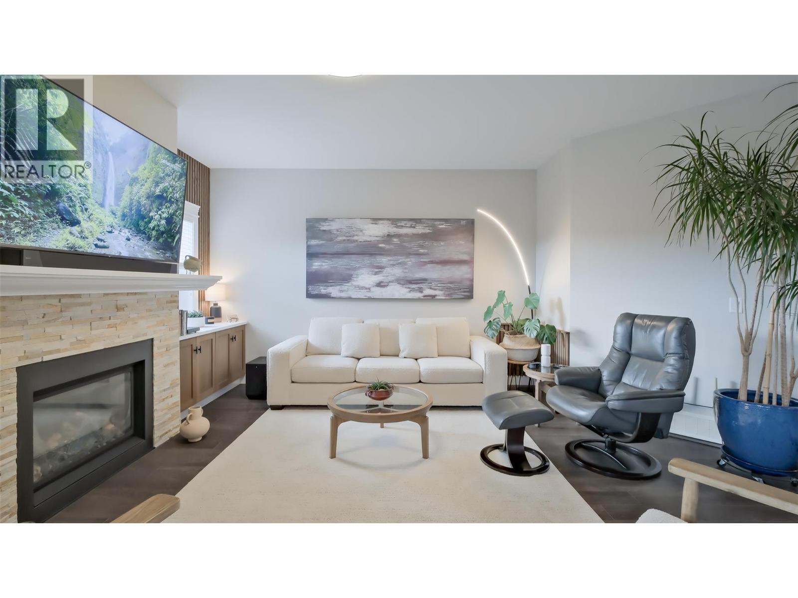 2084 Clover Drive - 13