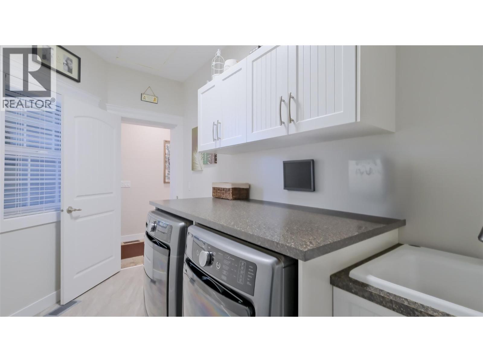2084 Clover Drive - 28