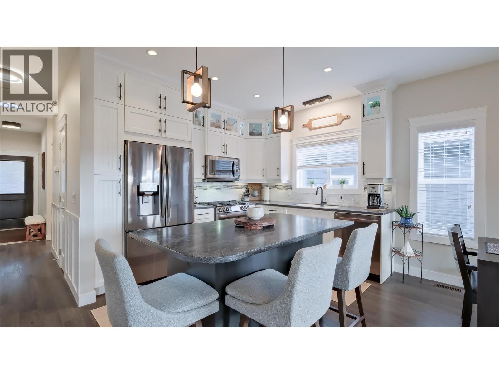 2084 Clover Drive - 3