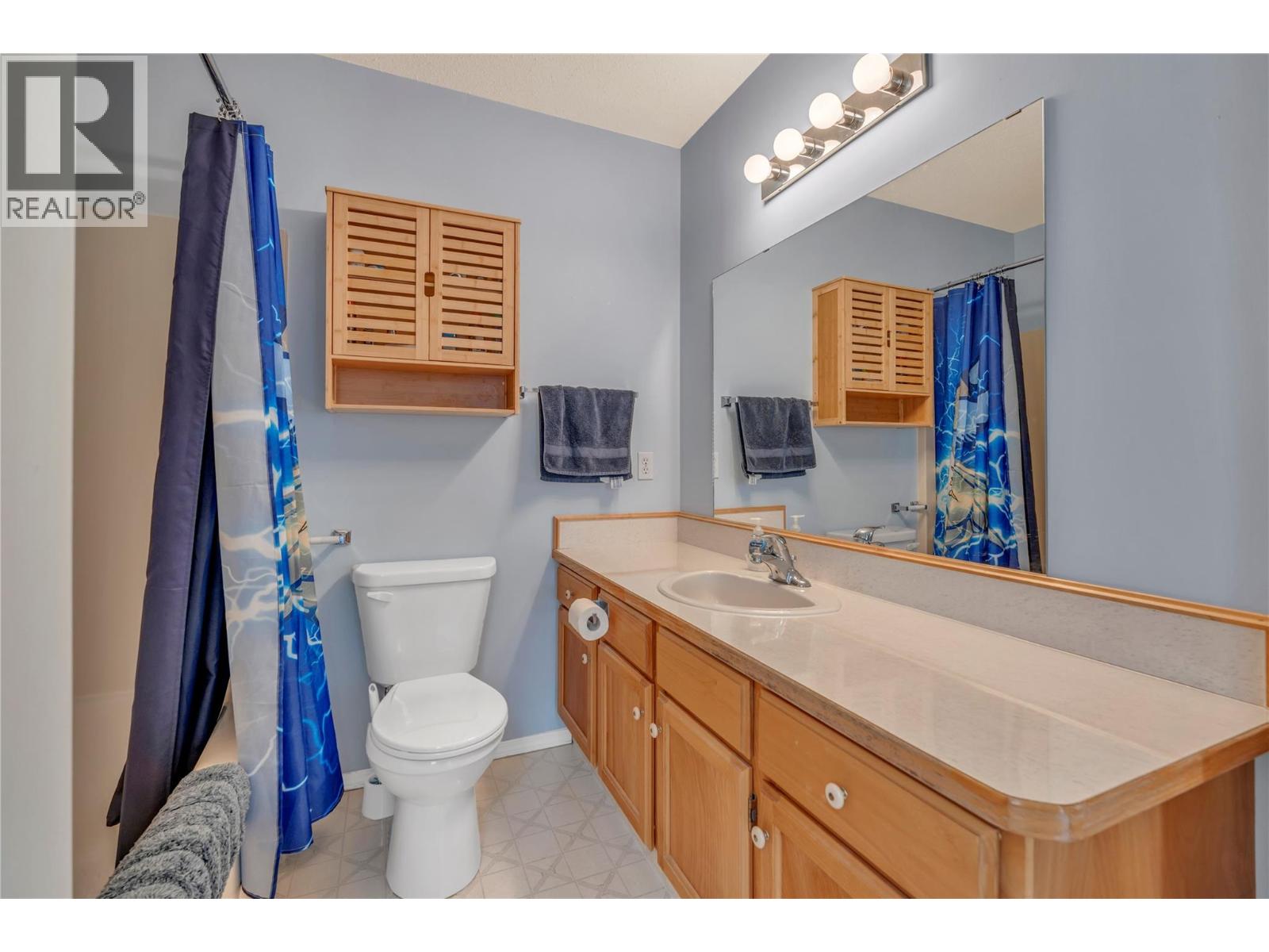 12606 Temple Court Unit# 4, Summerland