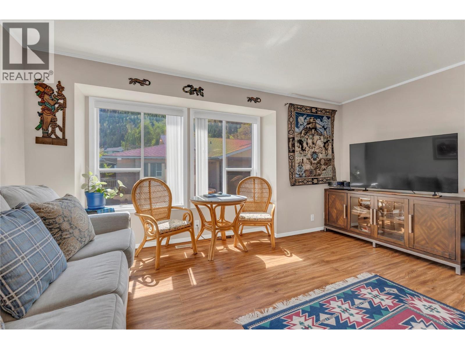 12606 Temple Court Unit# 4, Summerland