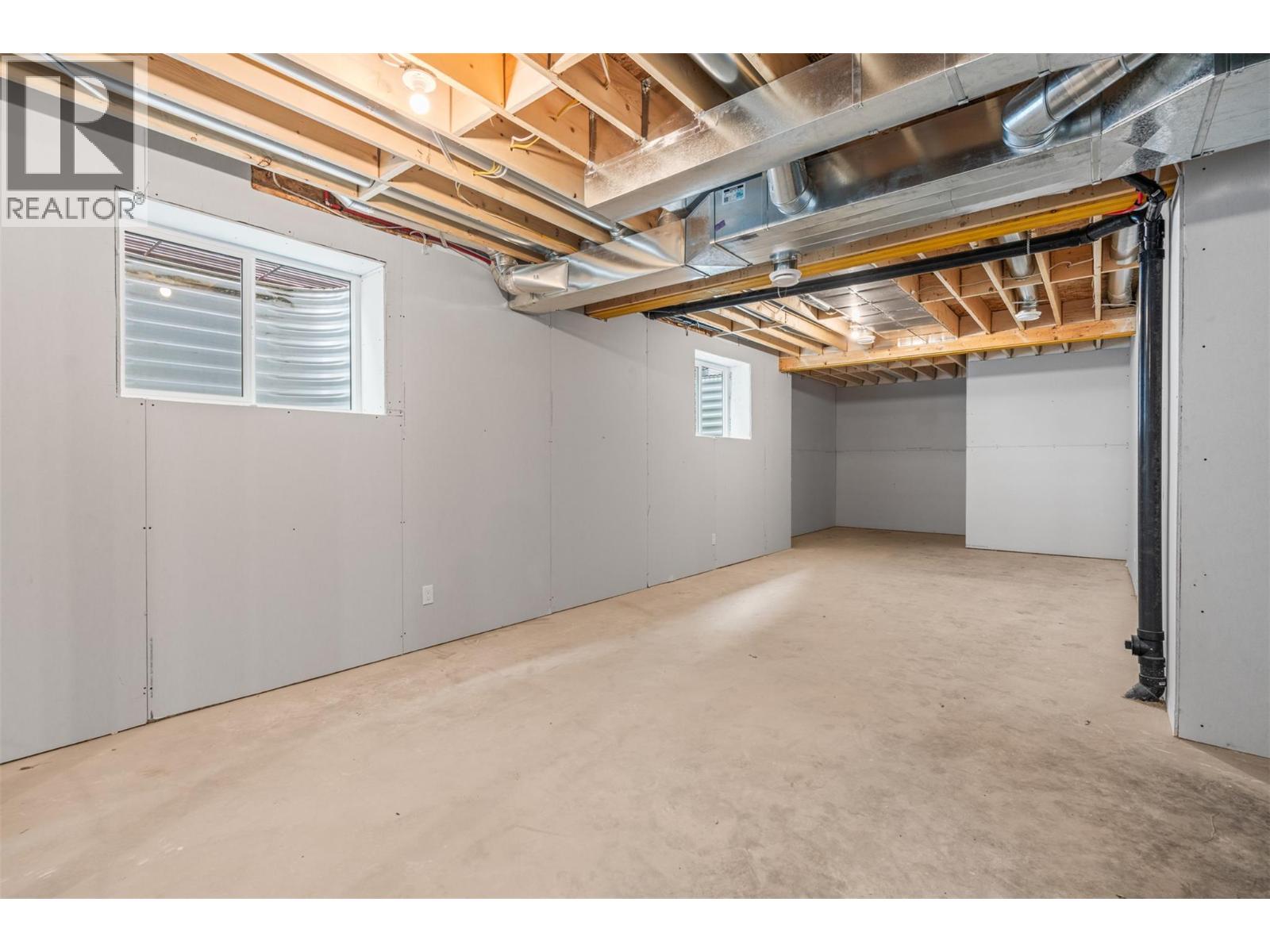 2468 Bradley Drive - 32