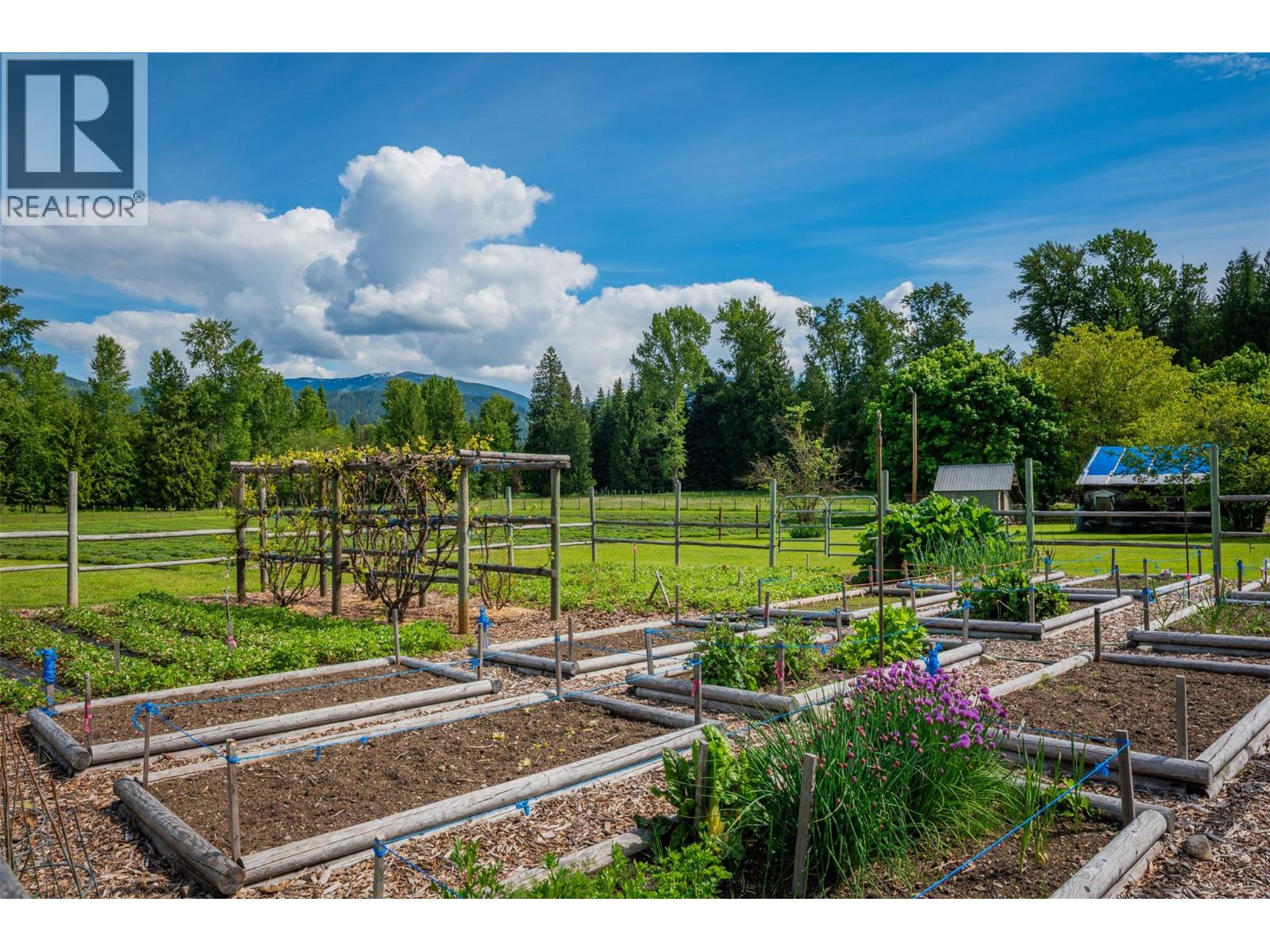 4240 Blewett Road - 46