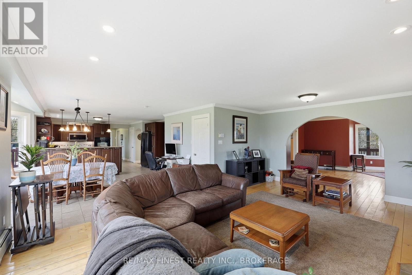 2716 ROUND LAKE ROAD - 11