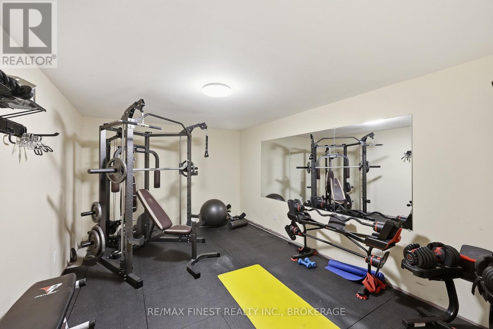 2716 ROUND LAKE ROAD - 37