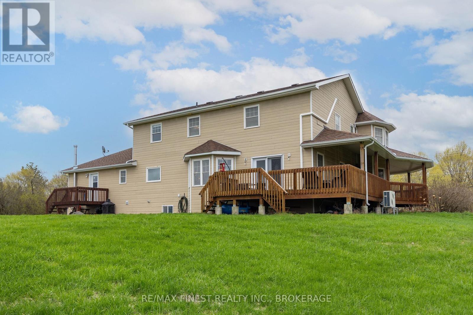 2716 ROUND LAKE ROAD - 43