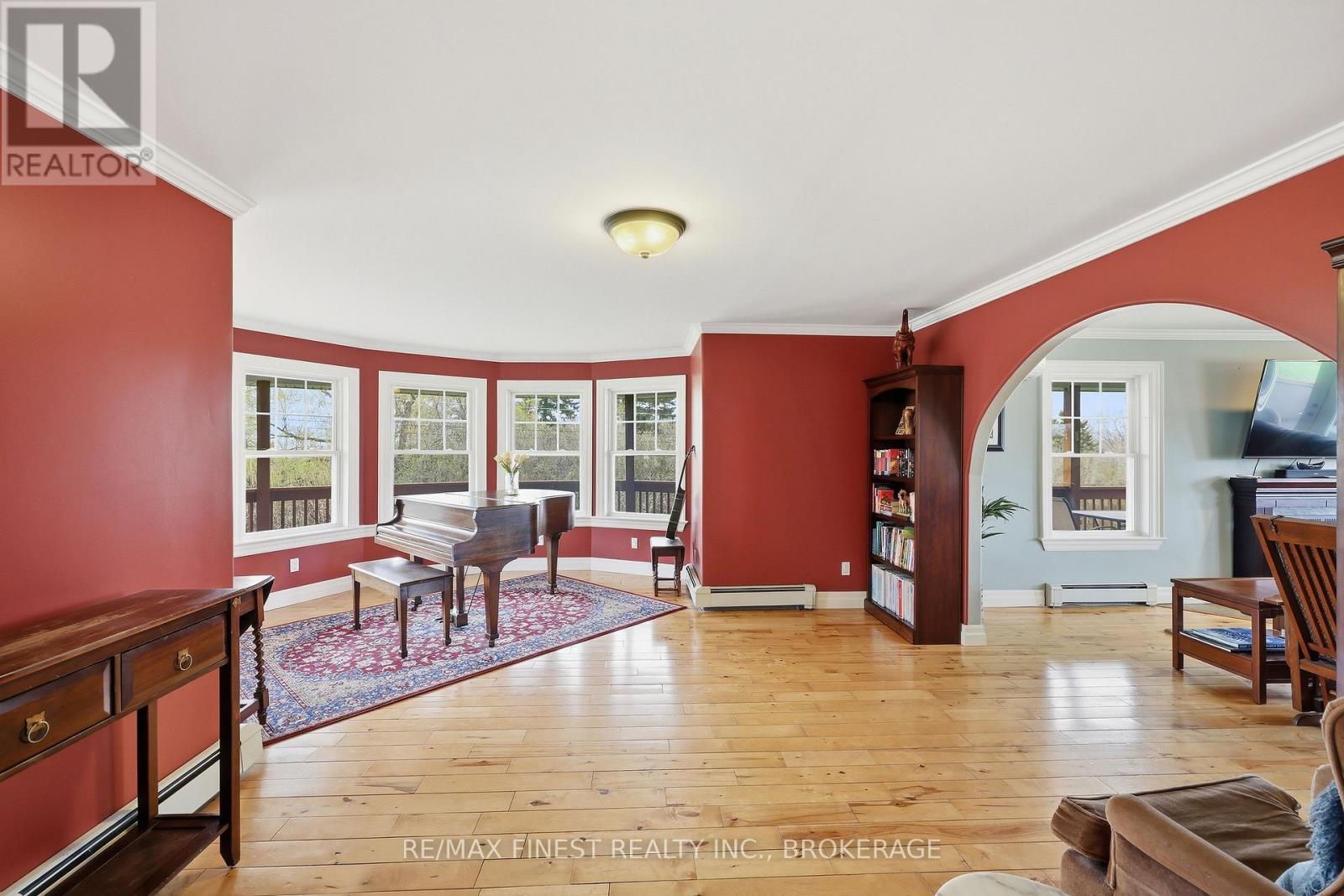 2716 ROUND LAKE ROAD - 8