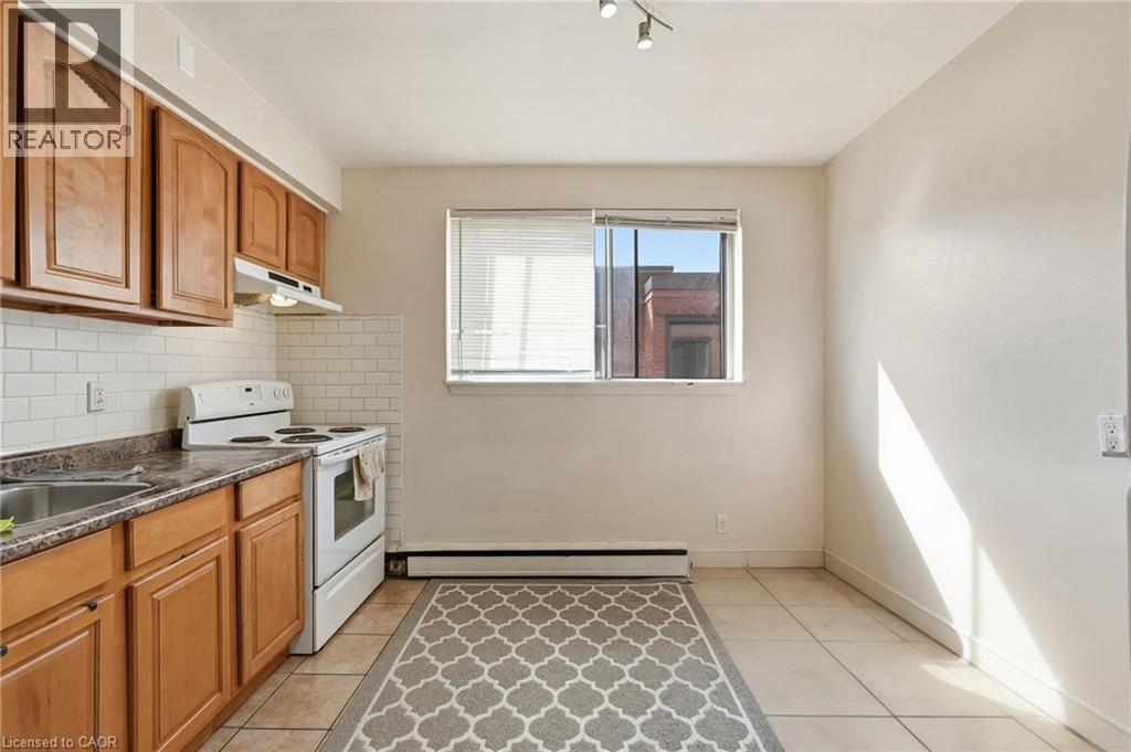 1254 FENNELL Avenue E - 28