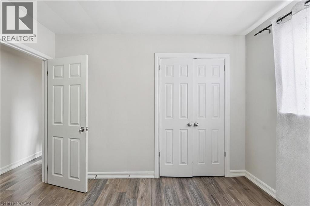 1254 FENNELL Avenue E - 24