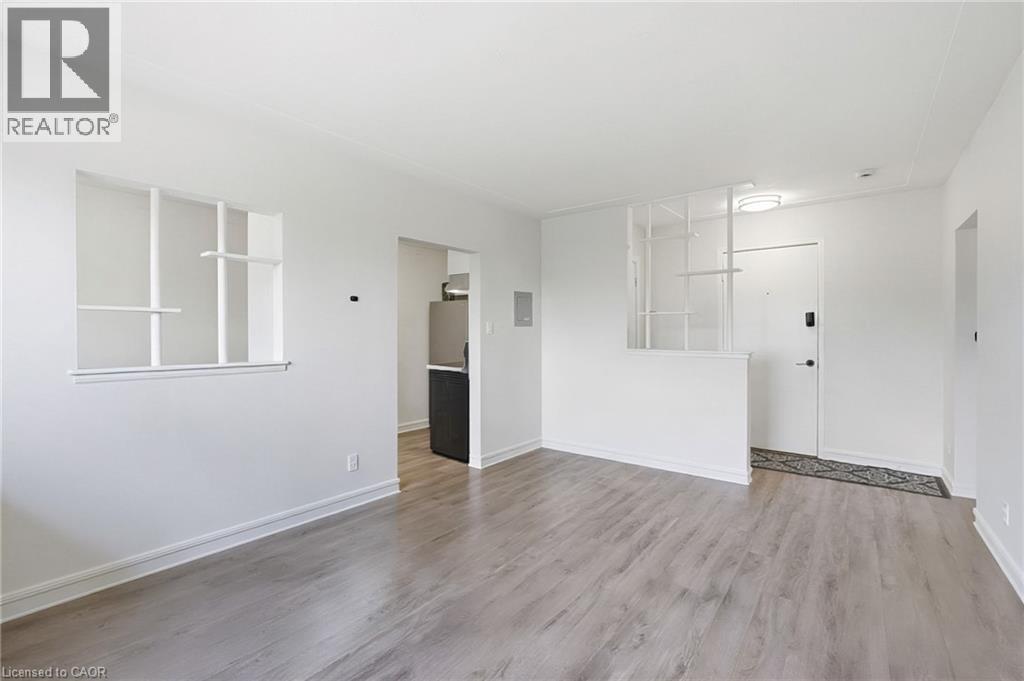 1254 FENNELL Avenue E - 12
